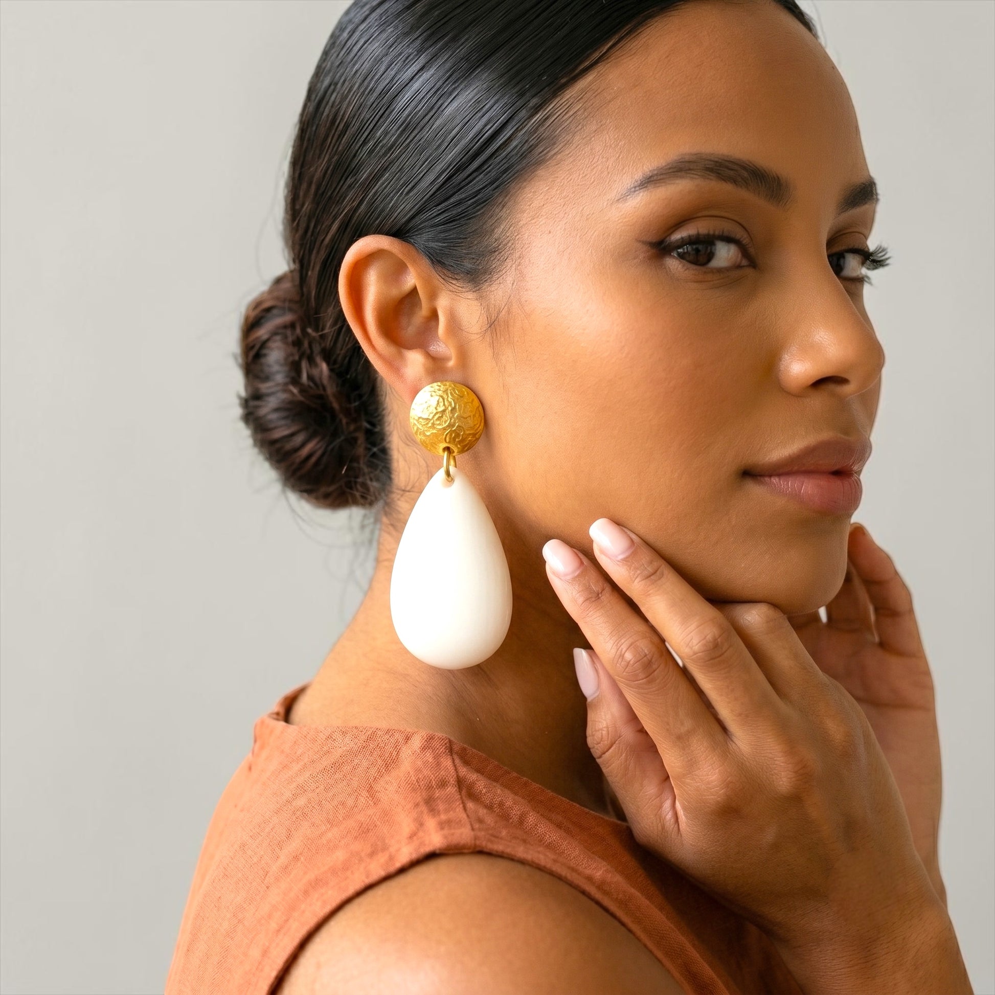 White Resin Teardrop Statement Earrings - Fatisha Boutique #