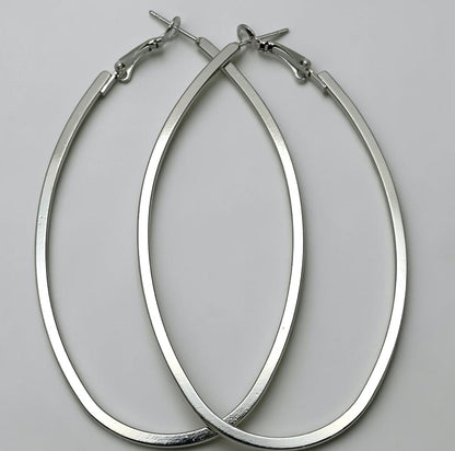 Lightweight Oval Statement Hoop Earrings – Gold & Silver
