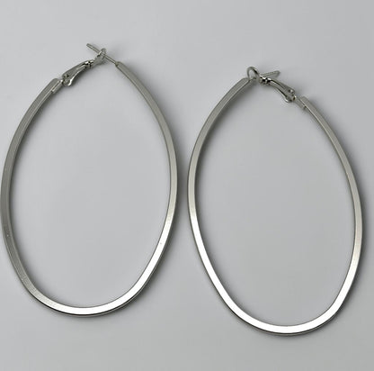 Lightweight Oval Statement Hoop Earrings – Gold & Silver
