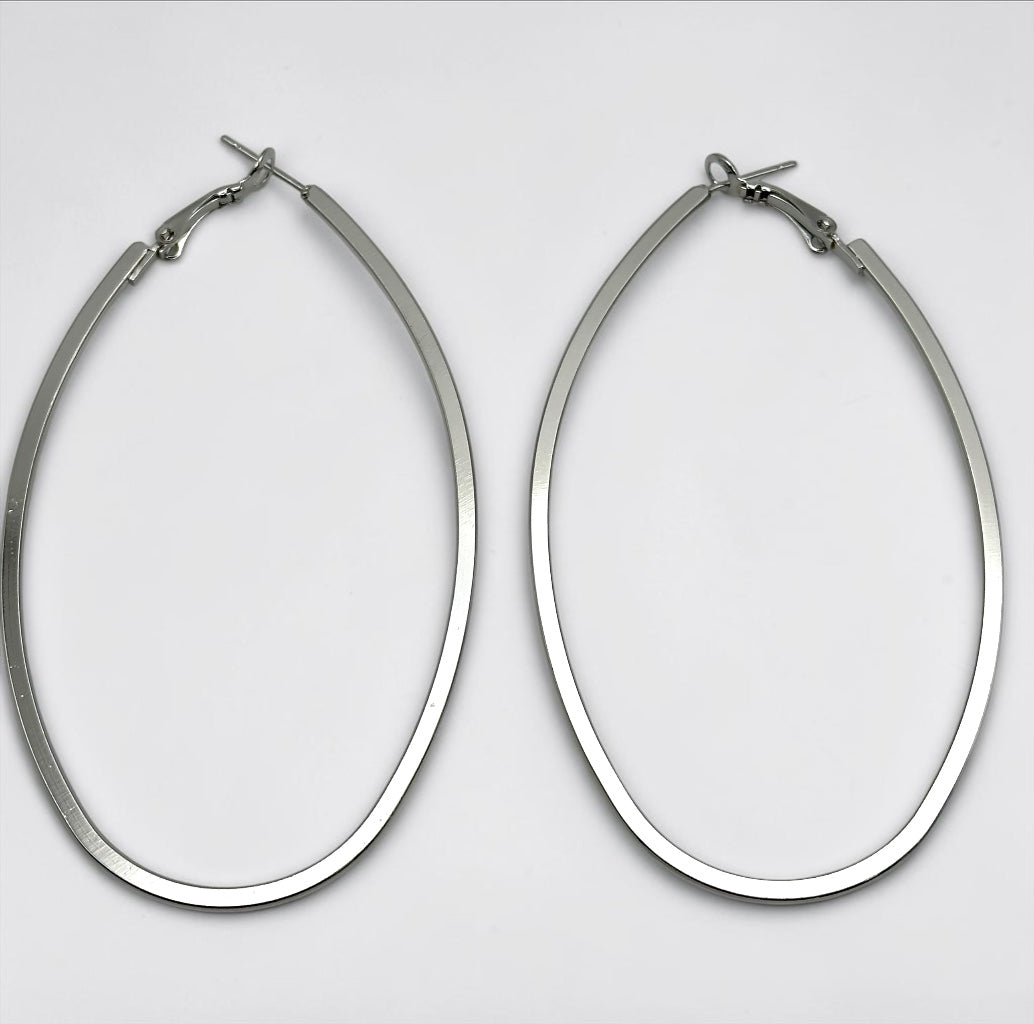 Lightweight Oval Statement Hoop Earrings – Gold & Silver