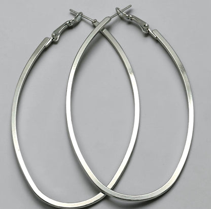 Lightweight Oval Statement Hoop Earrings – Gold & Silver