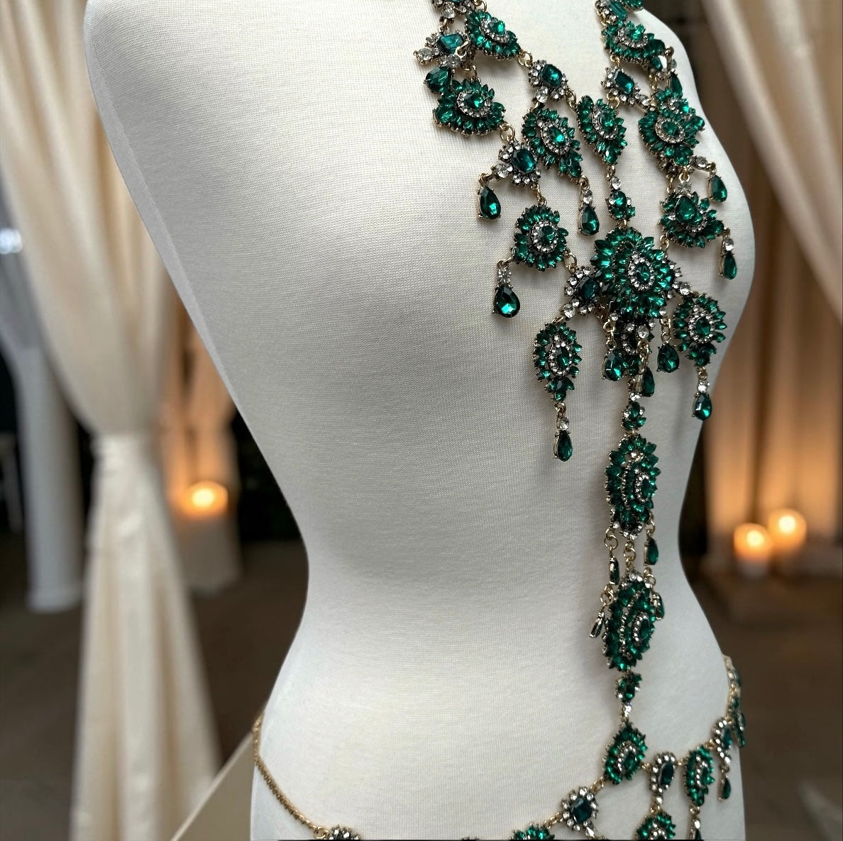 Luxury Emerald Green Crystal Body Chain – Statement Rhinestone Body Jewellery Fatisha Boutique