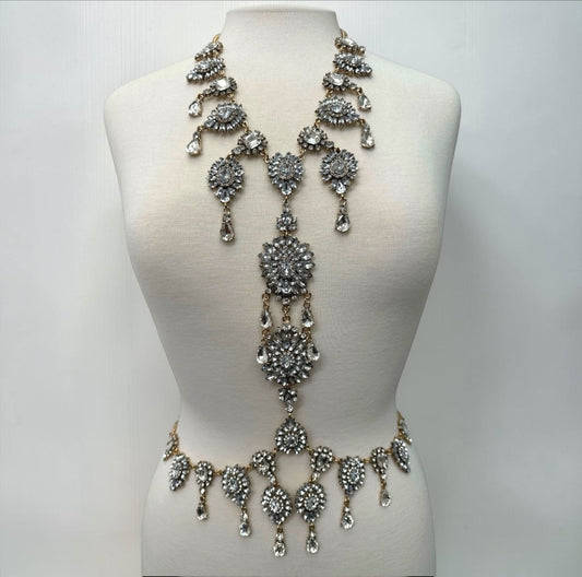 Luxuriöse, auffällige Körperkette mit Strasssteinen – Kristallschmuck für Braut und Abendgarderobe