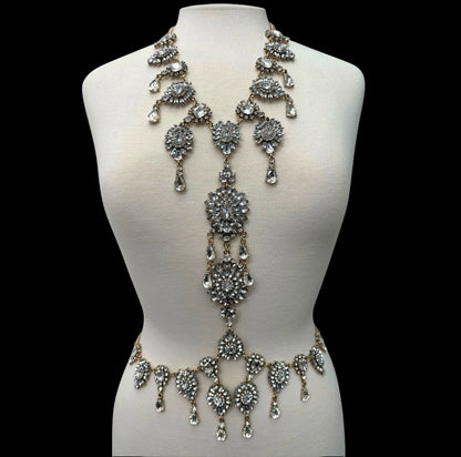 Luxuriöse, auffällige Körperkette mit Strasssteinen – Kristallschmuck für Braut und Abendgarderobe