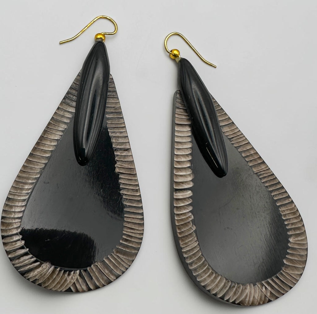 Black Buffalo Horn Teardrop Earrings – Bohemian Ethnic Statement