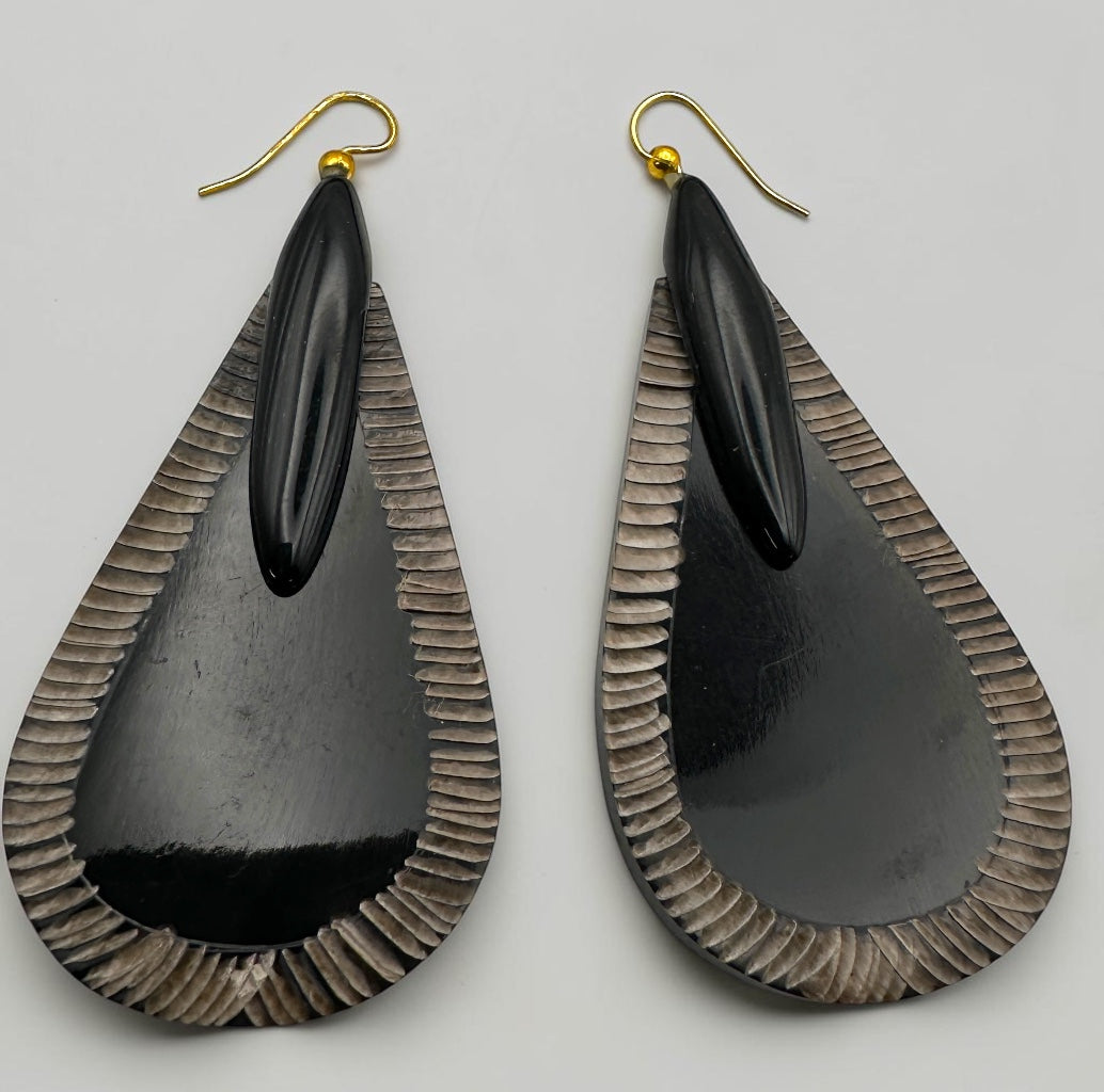 Black Buffalo Horn Teardrop Earrings – Bohemian Ethnic Statement