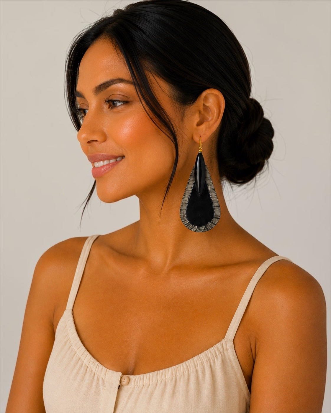 Black Buffalo Horn Teardrop Earrings – Bohemian Ethnic Statement Fatisha Boutique