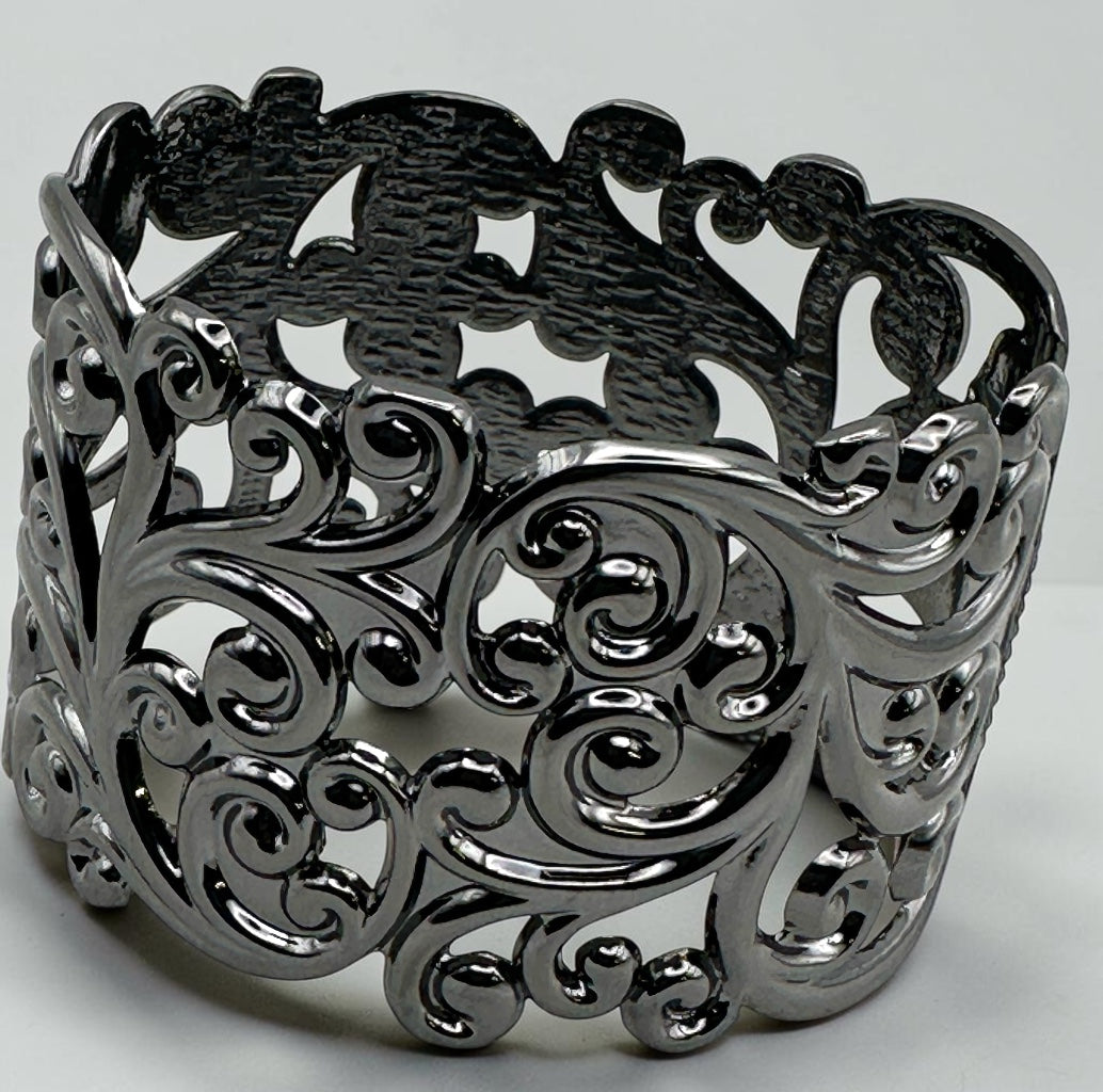 Elegant Filigree Wide Cuff Bracelet – Gold, Silver & Black Fatisha Boutique