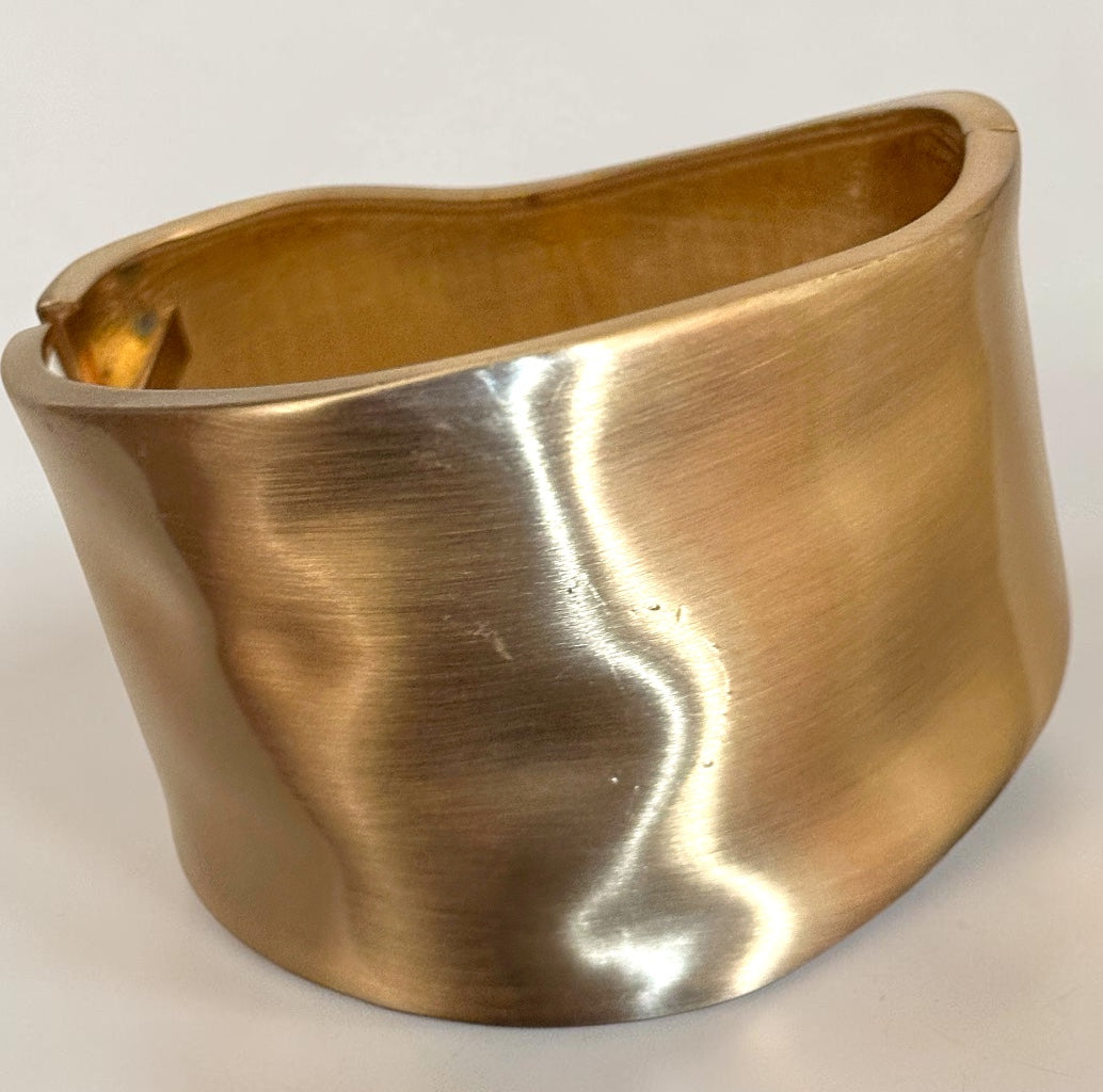 Bracelet manchette large classique en métal – Jonc audacieux en or ou argent Fatisha Boutique