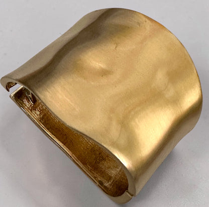 Bracelet manchette large classique en métal – Jonc audacieux en or ou argent