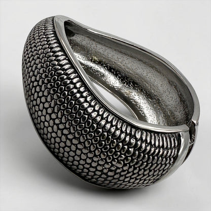 Bracelets manchettes tendance – Bracelets texturés en argent et or
