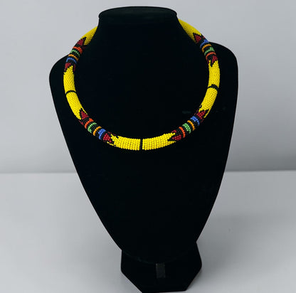 Collier Massaï Africain Authentique Perlé – Bijoux Tribaux Multicolores Faits à la Main pour Femmes
