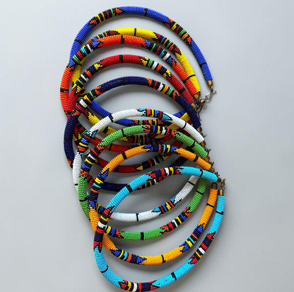 Collier Massaï Africain Authentique Perlé – Bijoux Tribaux Multicolores Faits à la Main pour Femmes