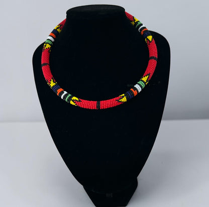 Collier Massaï Africain Authentique Perlé – Bijoux Tribaux Multicolores Faits à la Main pour Femmes