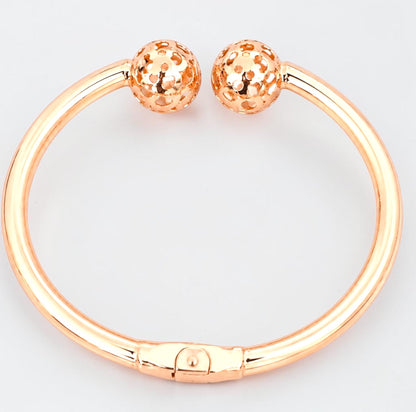 Charmant bracelet manchette classique épais en or rose