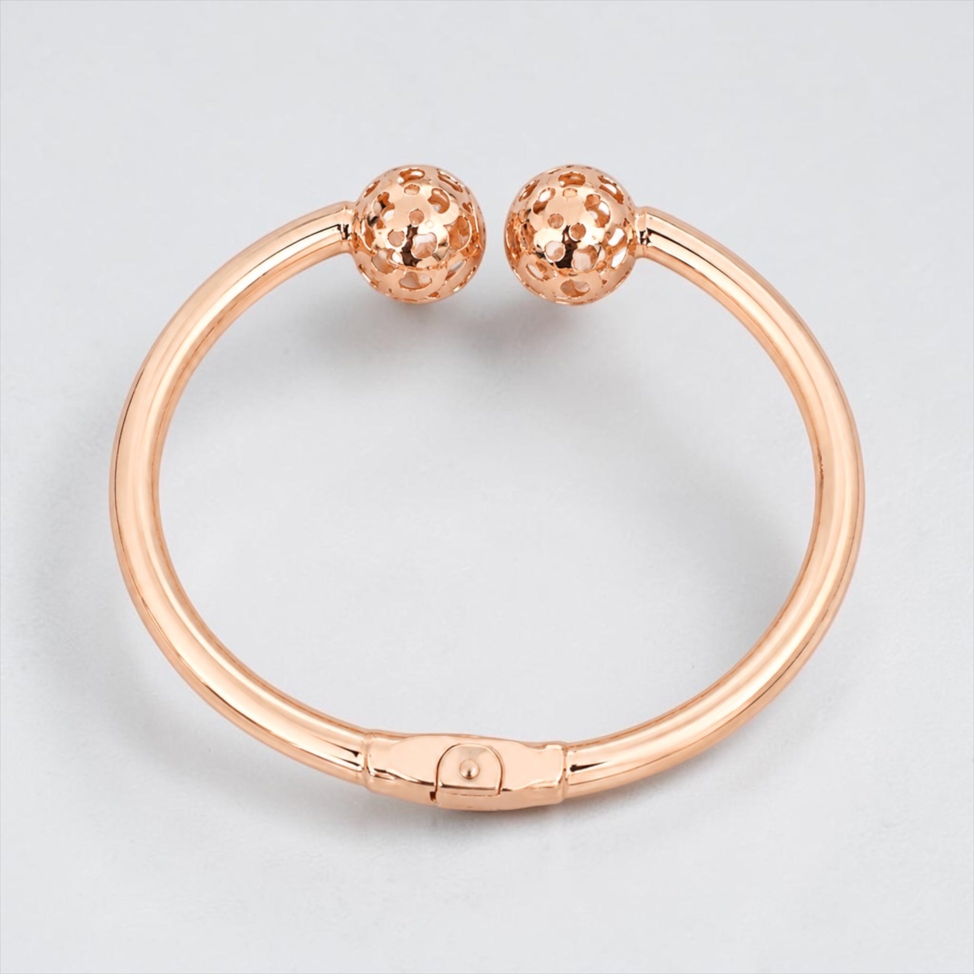 Charmant bracelet manchette classique épais en or rose