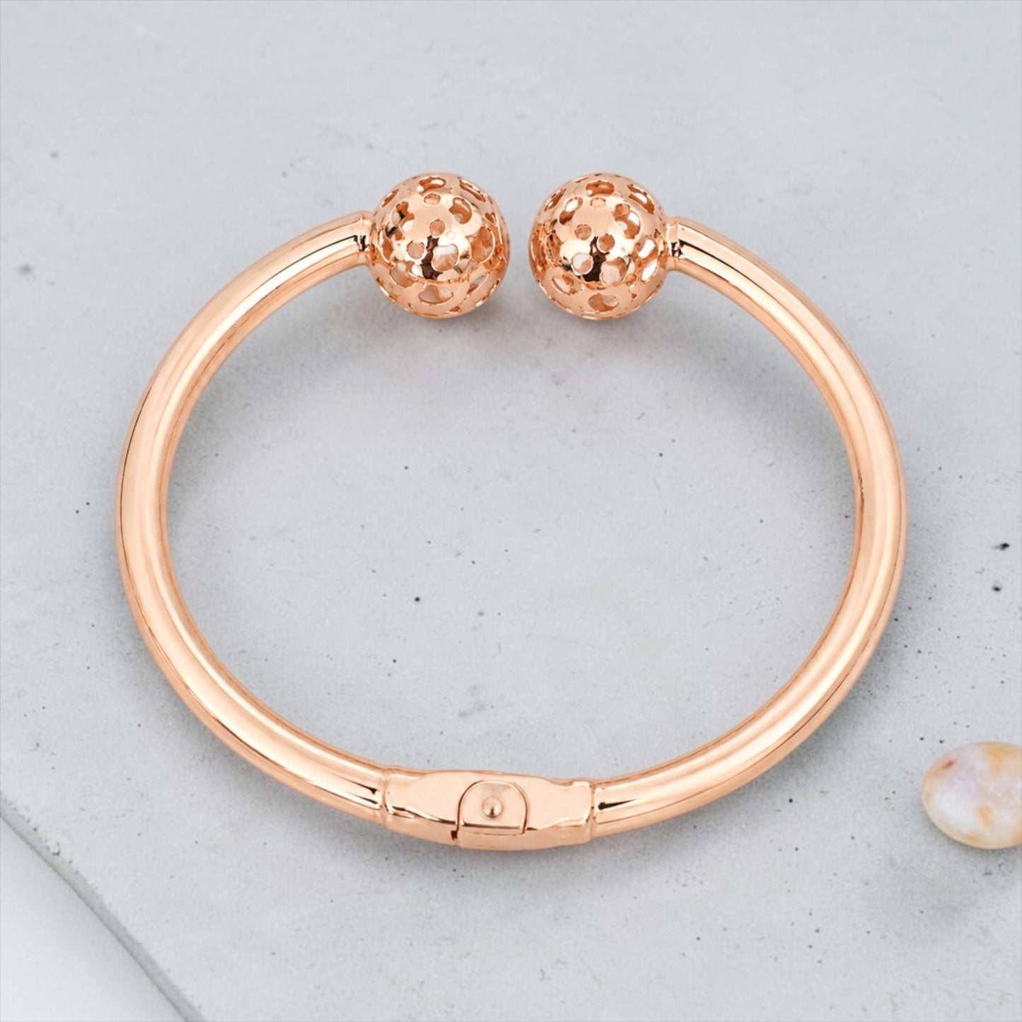 Charmant bracelet manchette classique épais en or rose Fatisha Boutique