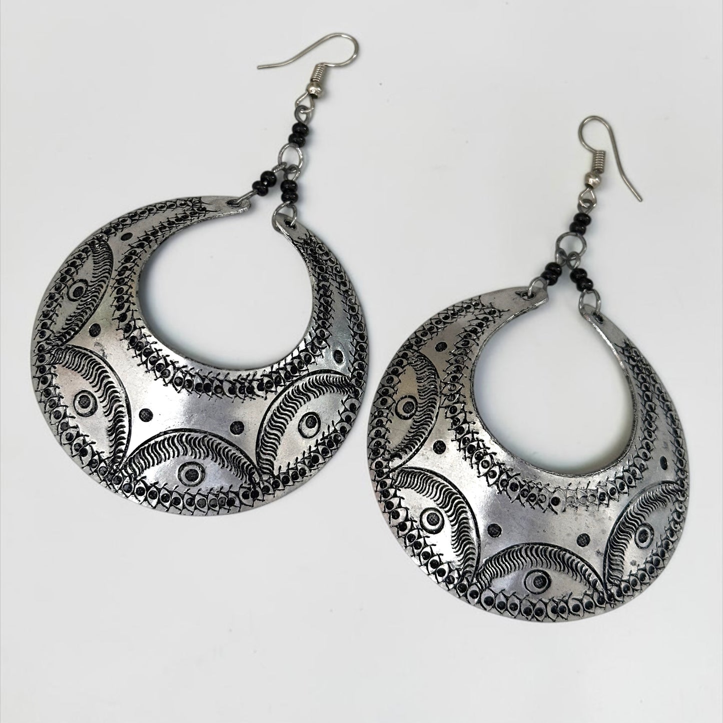 Engraved Silver Crescent Dangle Earrings – Handmade Afrocentric Aluminium Jewellery - Fatisha Boutique Fatisha Boutique