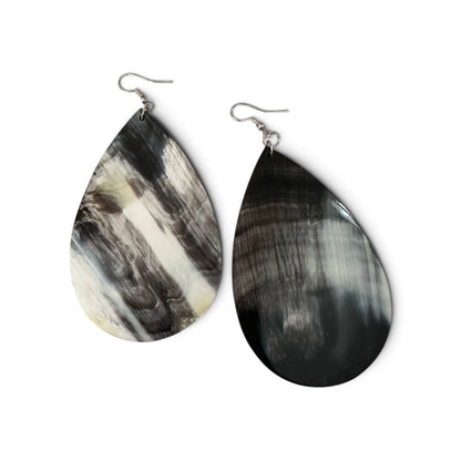 Boucles d'oreilles pendantes faites main en corne de buffle – Boucles d'oreilles ethniques naturelles