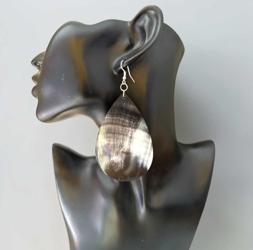 Boucles d'oreilles pendantes faites main en corne de buffle – Boucles d'oreilles ethniques naturelles Fatisha Boutique