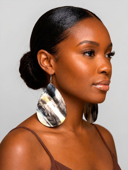 Boucles d'oreilles pendantes faites main en corne de buffle – Boucles d'oreilles ethniques naturelles