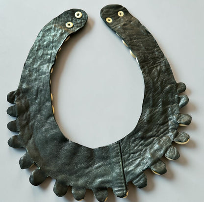 Collier ras du cou africain authentique en coquillages cauris – Pièce maîtresse tribale faite à la main
