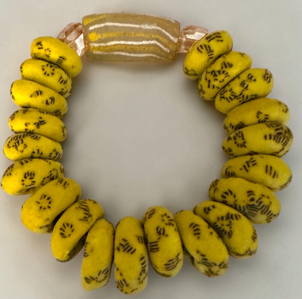Krobo Bead Stretch Bracelet – Ghana Glass, Yellow with Painted Focal Bead - Fatisha Boutique Fatisha Boutique