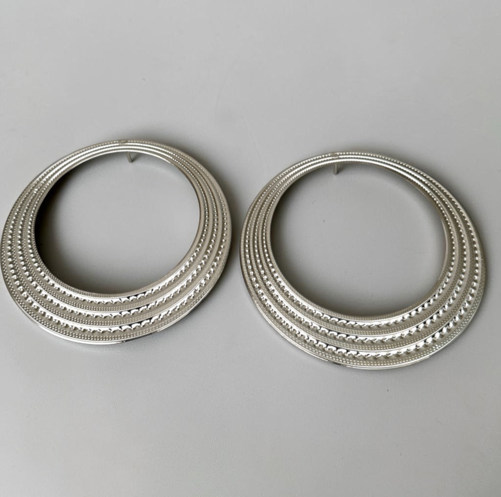 Statement Alloy Hoop Earrings – Bold Textured Oversized Stud Fatisha Boutique