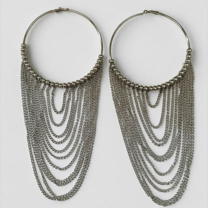 Boucles d'oreilles créoles surdimensionnées à longue chaîne et perles