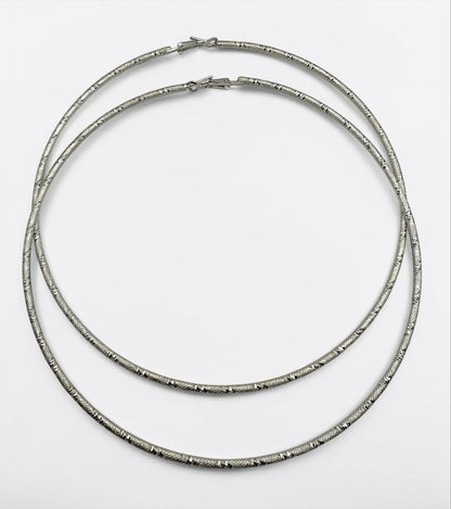 14cm Oversized Textured Hoop Earrings in Gold or Silver - Fatisha Boutique