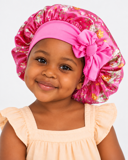 Bonnet en satin de soie avec nœud pour enfants | Bonnet de nuit floral pour filles – Protection capillaire pour cheveux bouclés et lisses
