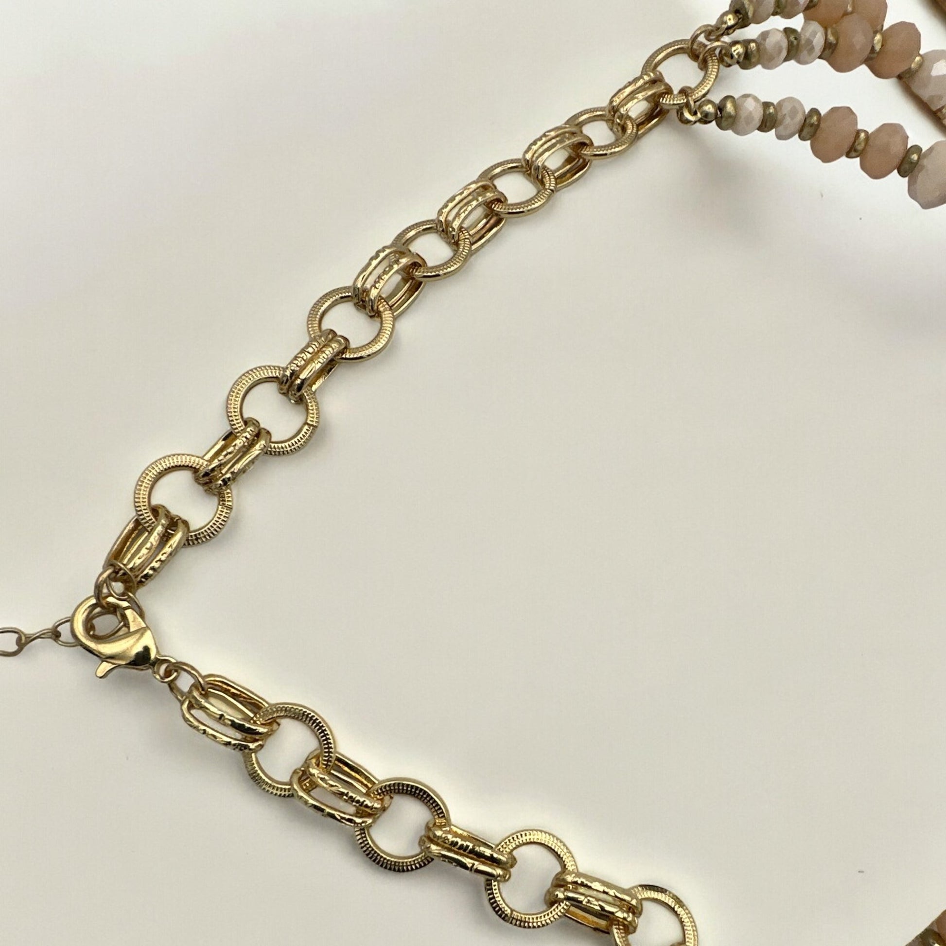 Bohemian Classic Style Triple Strands Faux Beaded Pearls Necklace - Fatisha Boutique