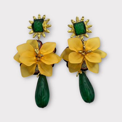 Boho Resin Flower Dangle Earrings – Bold Statement Style - Fatisha Boutique
