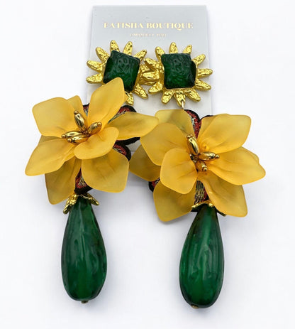 Boho Resin Flower Dangle Earrings – Bold Statement Style - Fatisha Boutique