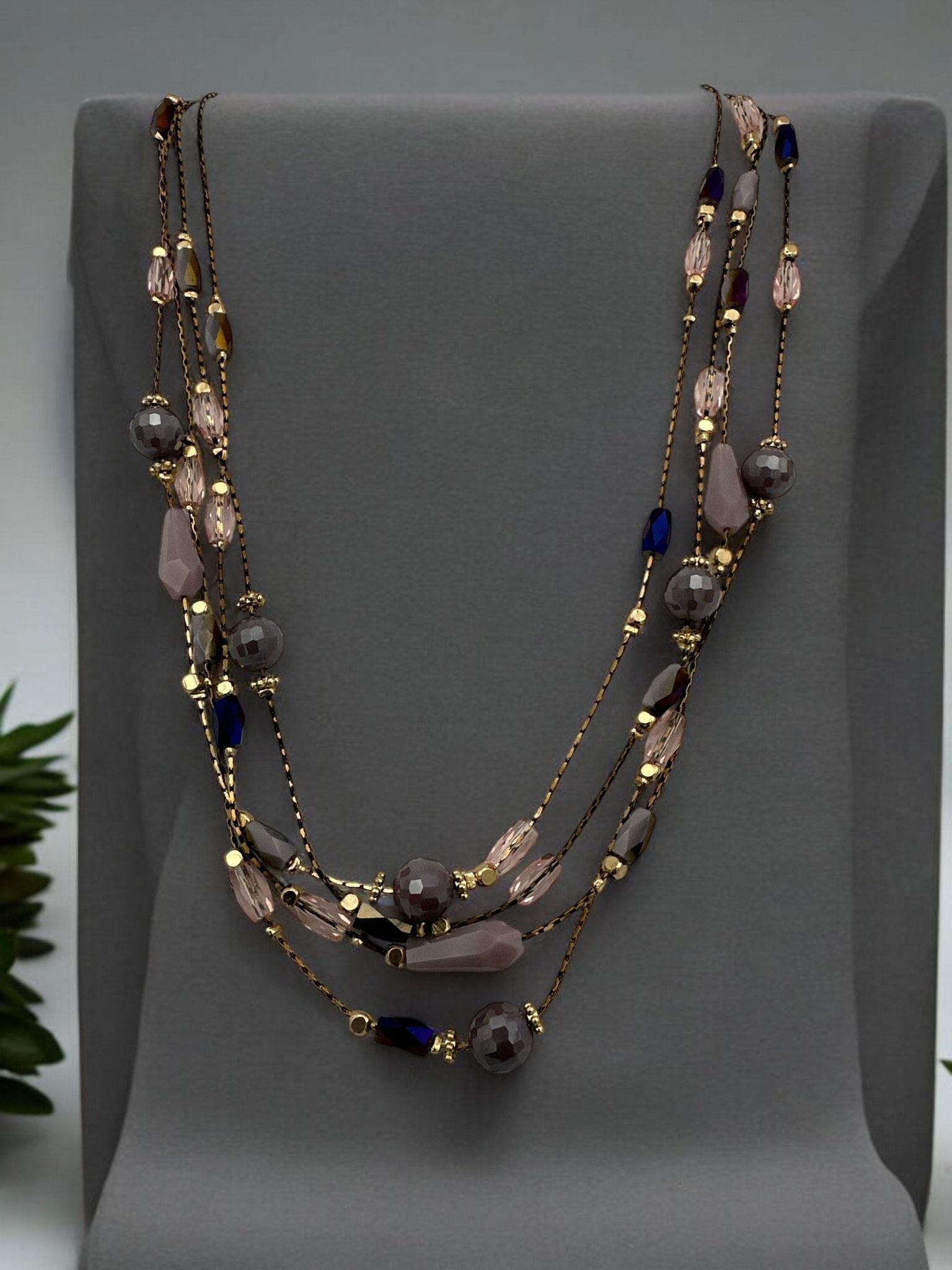 Elegant Bohemian Multilayer Beaded Necklace with Gold Accents - Fatisha Boutique