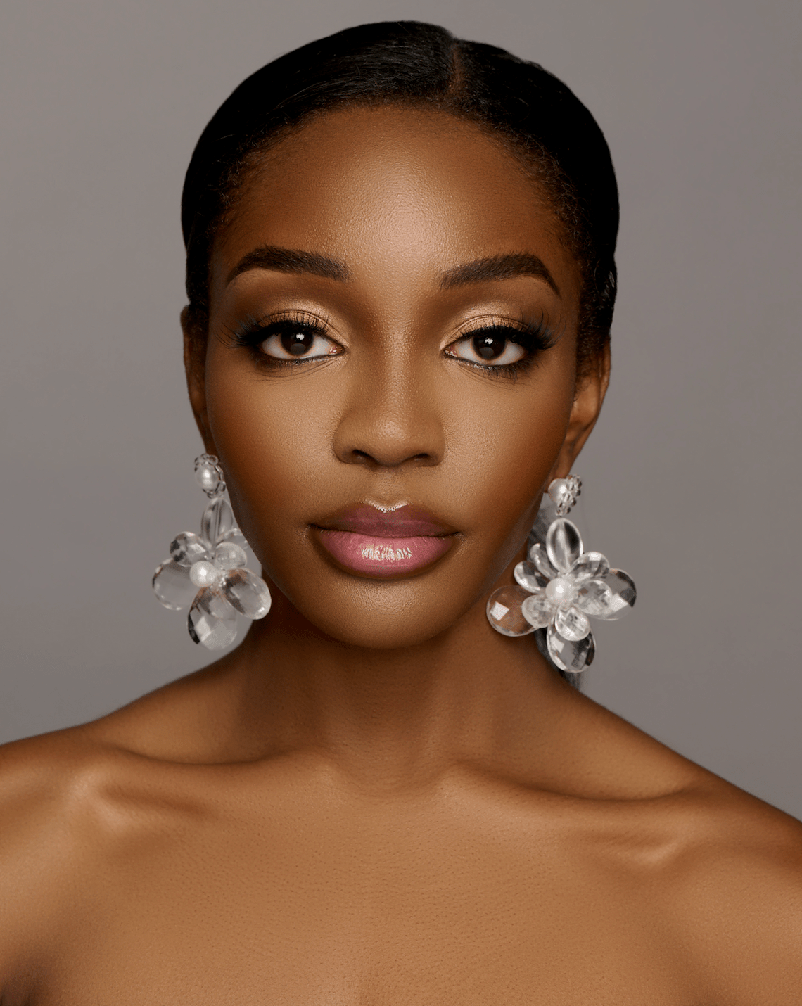 Elegant Clear Acrylic Flower Dangle Earrings – Lightweight Pearl Stud Statement Jewellery for Women - Fatisha Boutique