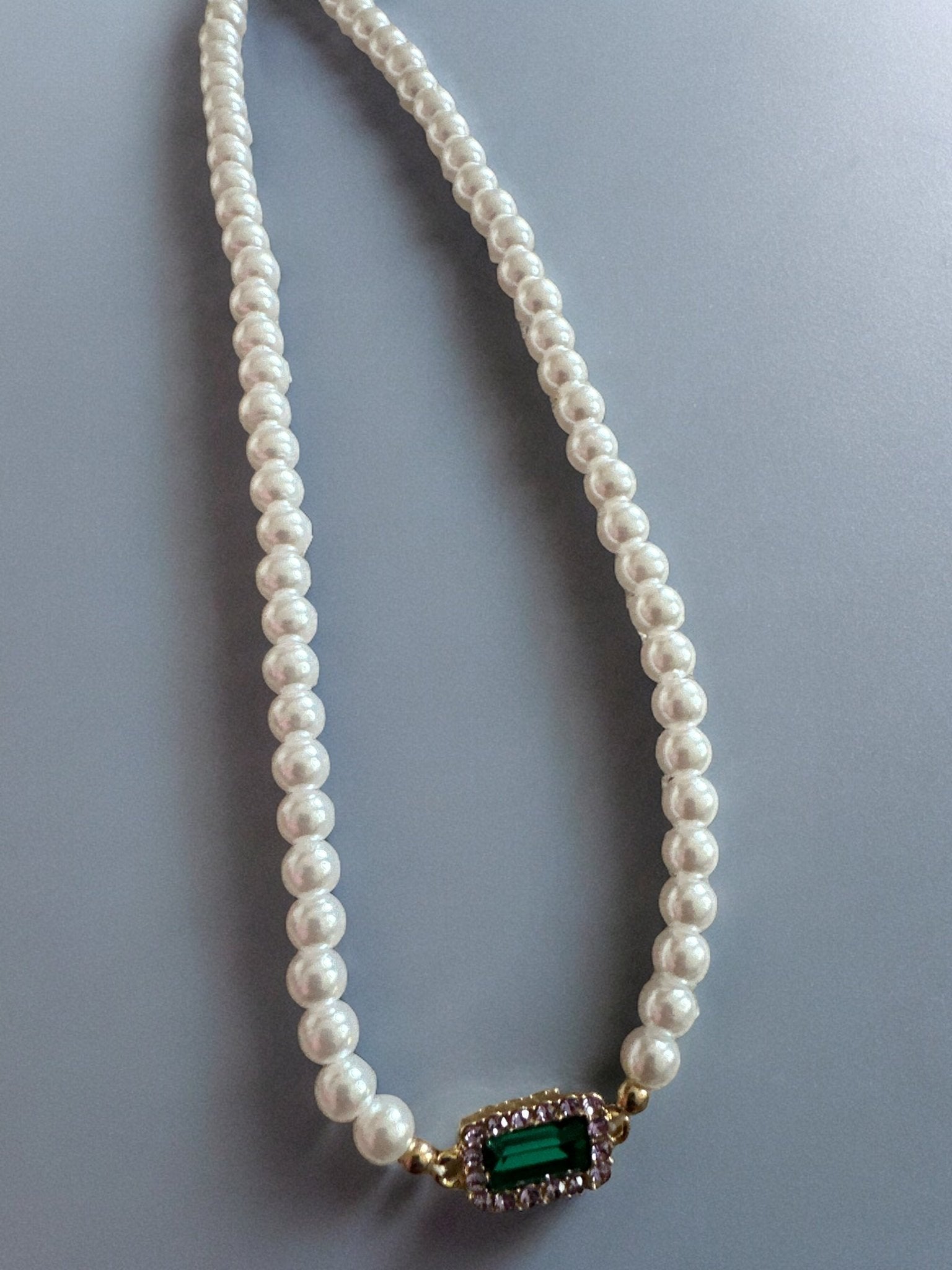 Elegant Faux Pearl Green Rhinestone Choker Necklace - Fatisha Boutique