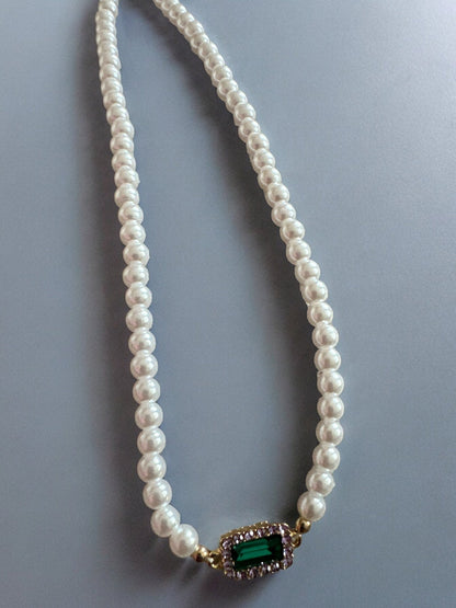 Elegant Faux Pearl Green Rhinestone Choker Necklace - Fatisha Boutique