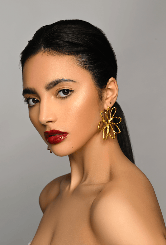 Elegant Gold Flower Petal Earrings - Fatisha Boutique