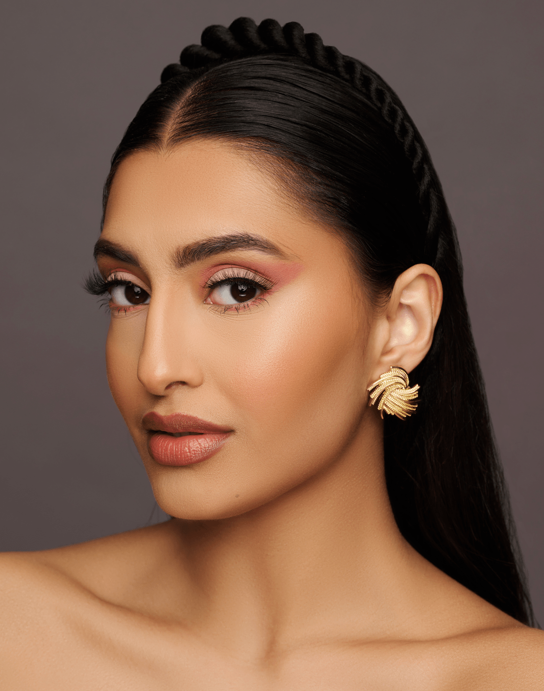 Elegant Irregular Twisted Gold Plated Alloy Stud Earrings - Fatisha Boutique