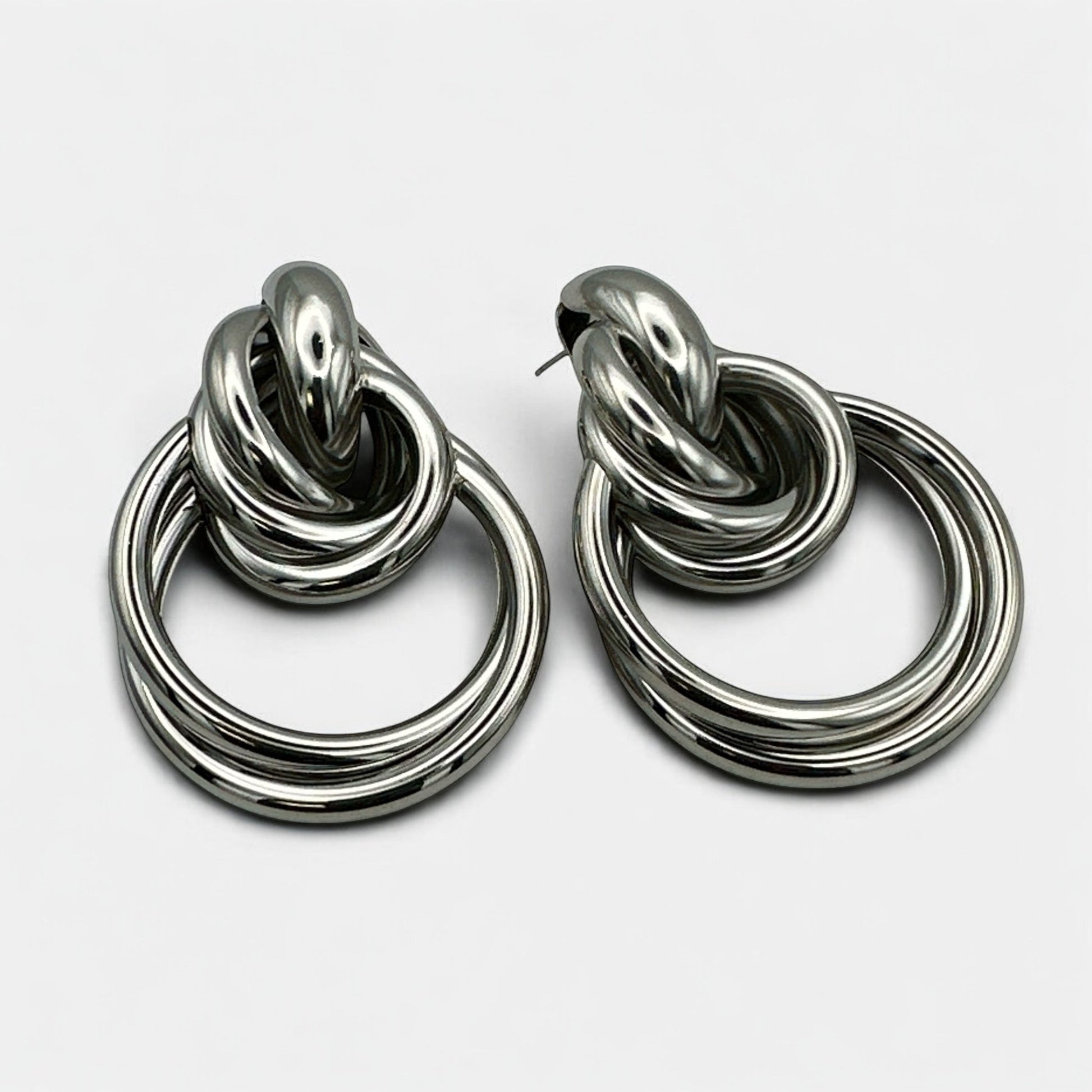 Elegant Linked Hoop Earrings – Bold Modern Statement in Gold or Silver - Fatisha Boutique