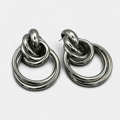 Elegant Linked Hoop Earrings – Bold Modern Statement in Gold or Silver - Fatisha Boutique