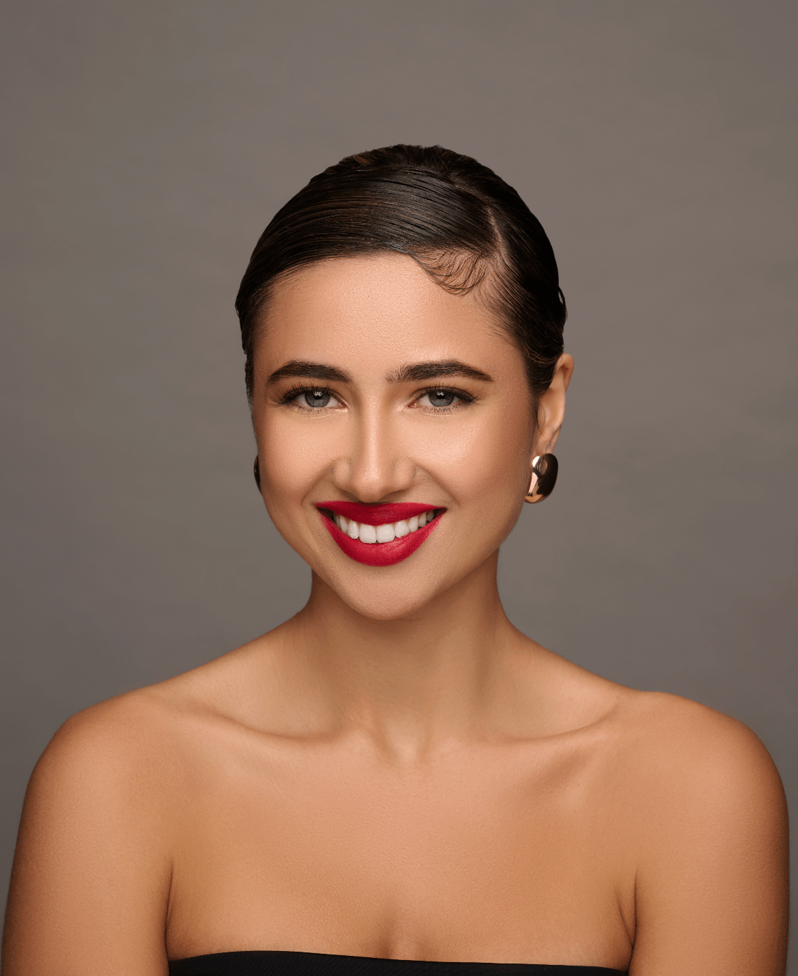 Elegant Metal Stud Earrings - Fatisha Boutique