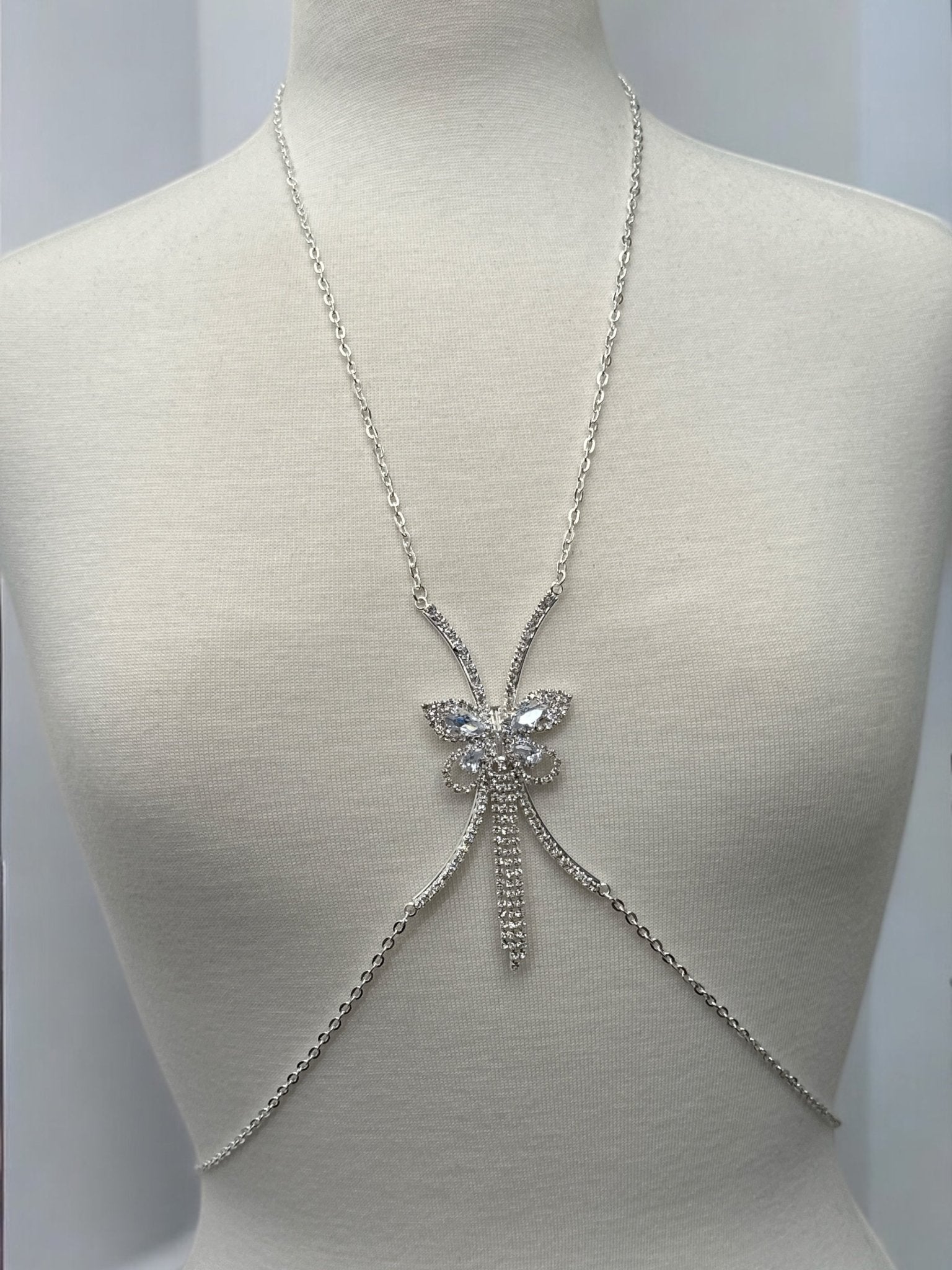 Elegant Rhinestone Body Chain – Butterfly Statement Body Jewellery (Gold & Silver) - Fatisha Boutique