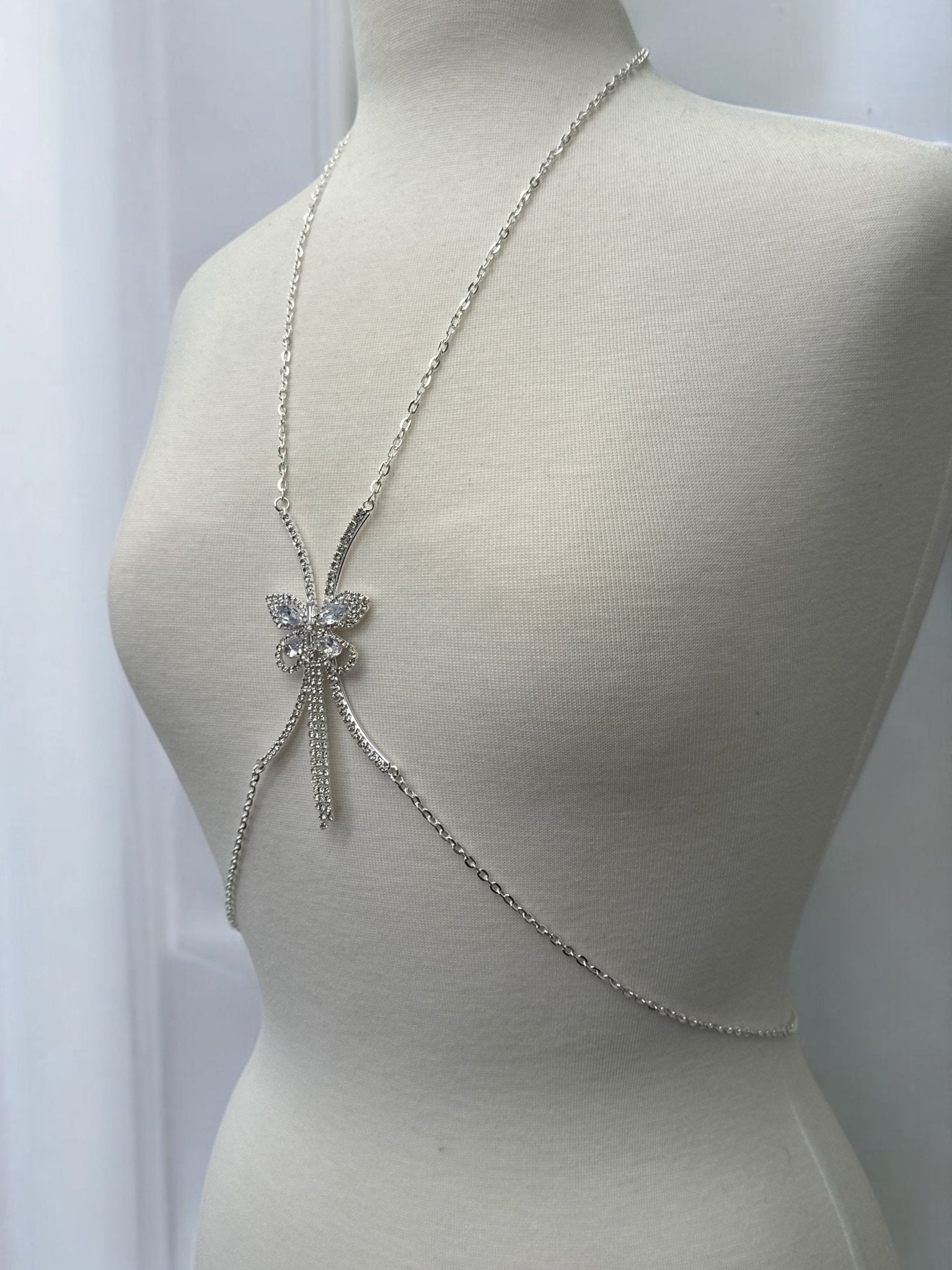 Elegant Rhinestone Body Chain – Butterfly Statement Body Jewellery (Gold & Silver) - Fatisha Boutique