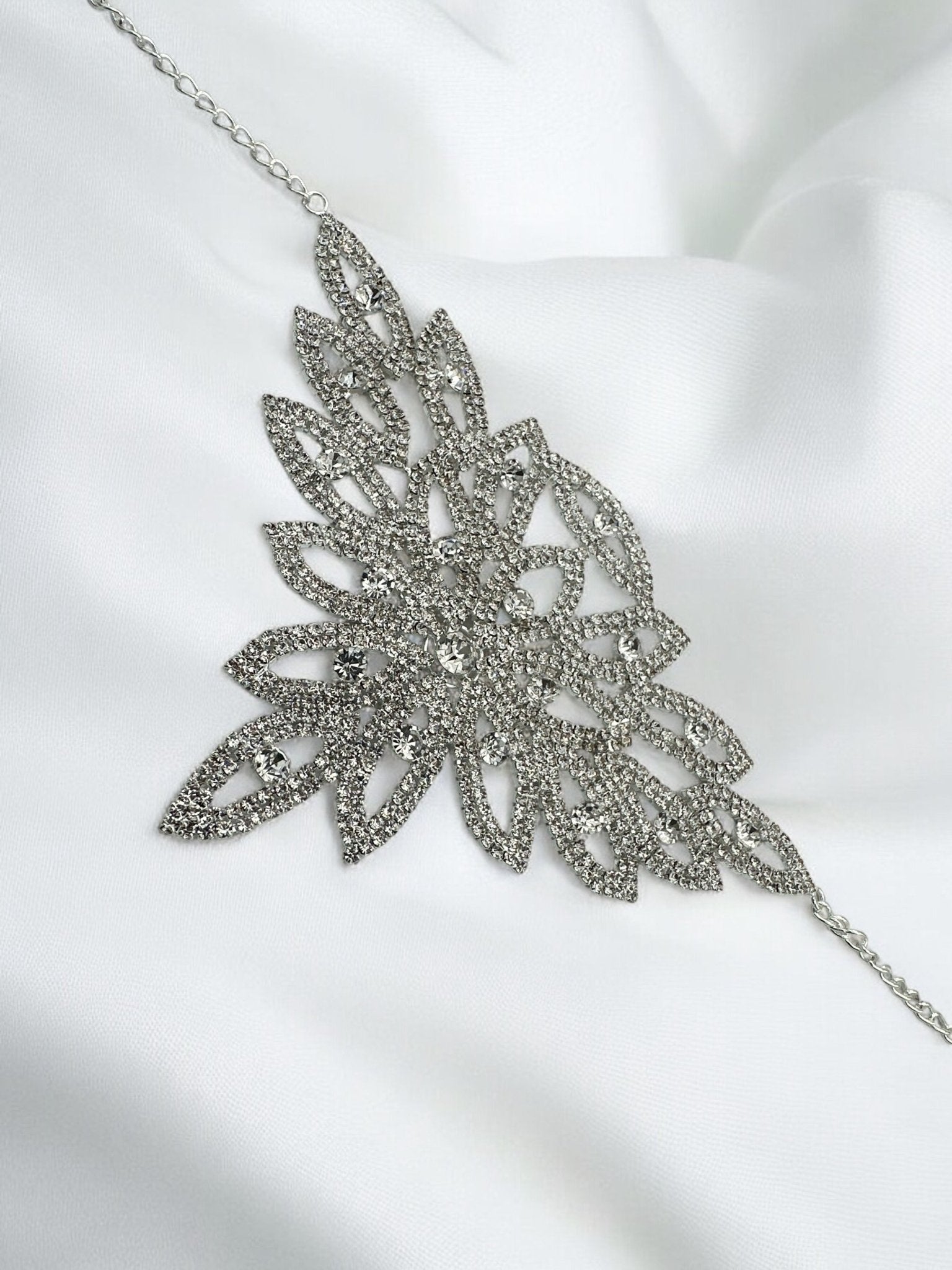 Elegant Sparkling Rhinestone Choker Necklace - Fatisha Boutique