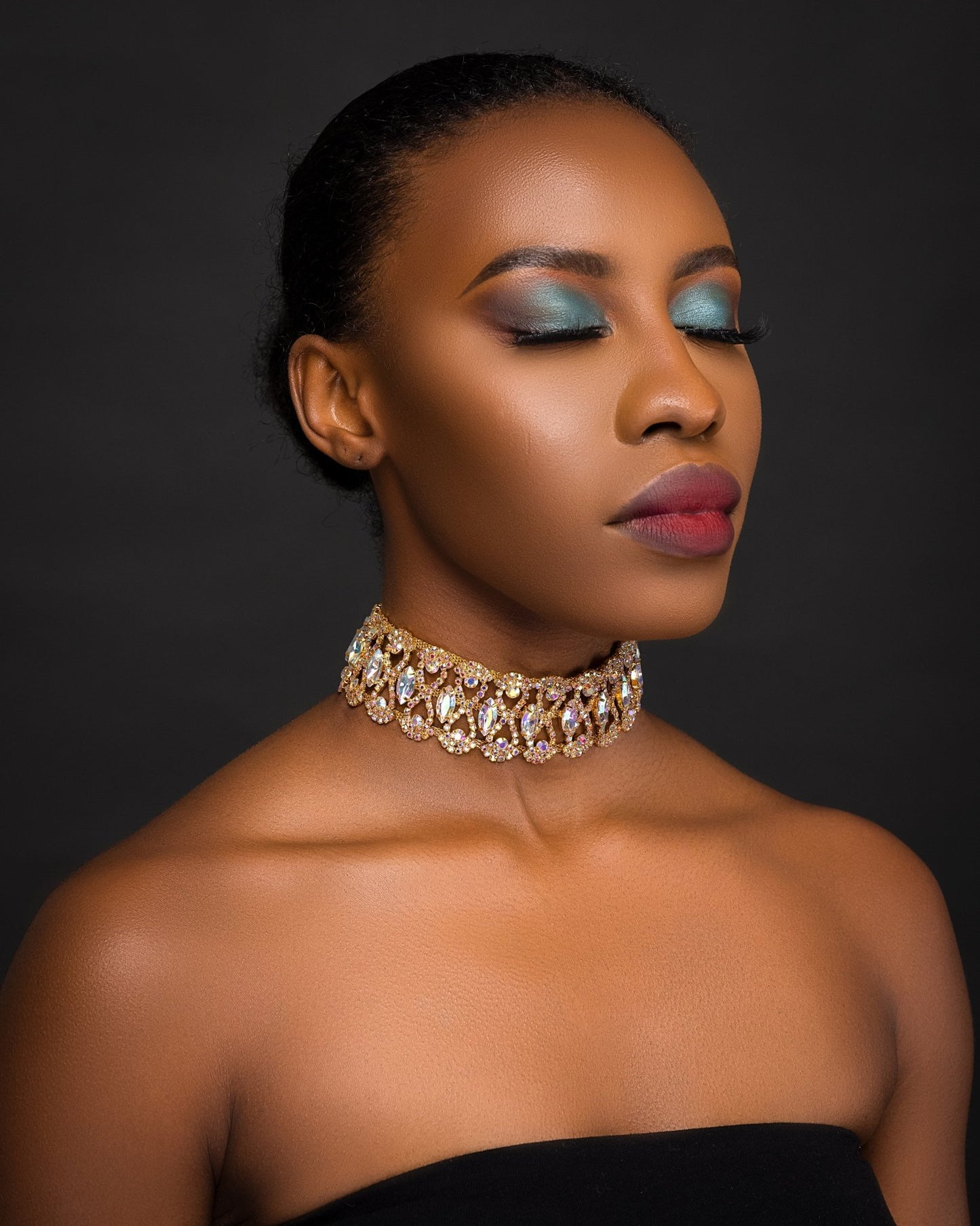 Elegant Sparkling Rhinestones Crystal Choker Necklace - Fatisha Boutique
