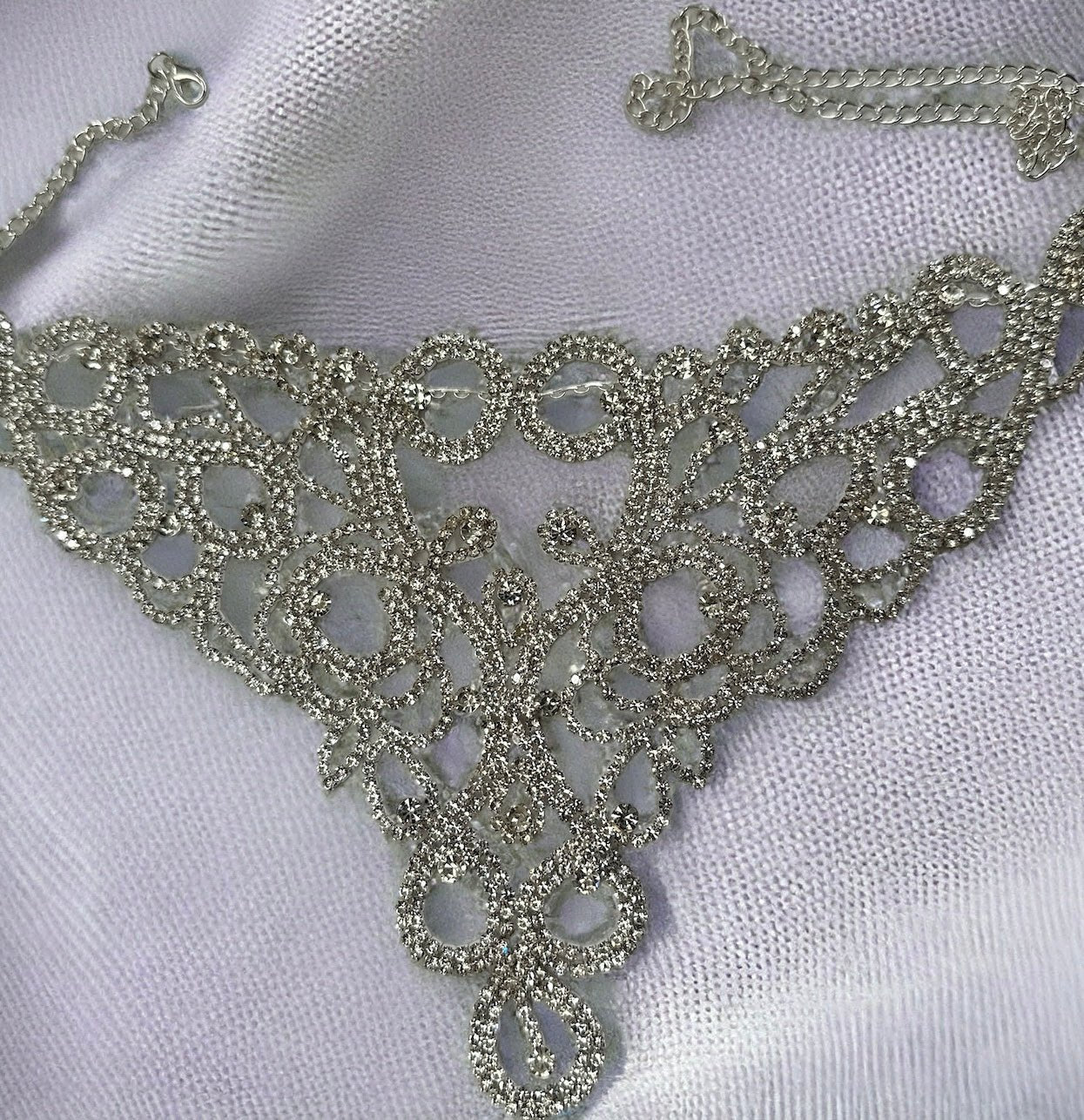 Elegant Sparkling Rhinestones Statement Choker Necklaces - Fatisha Boutique