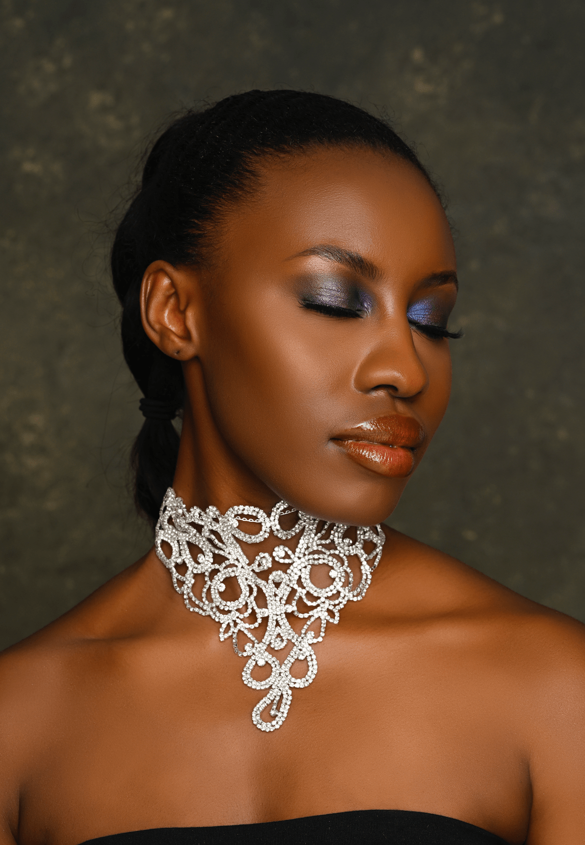 Elegant Sparkling Rhinestones Statement Choker Necklaces - Fatisha Boutique