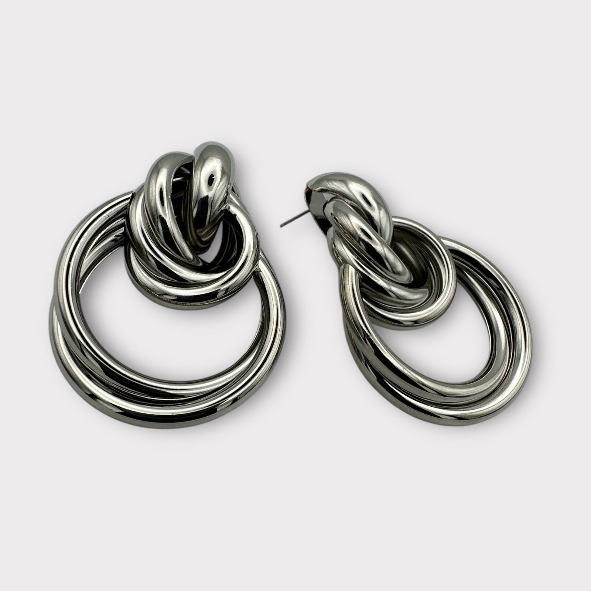 Elegant Stylish Linked Hoop Earrings - Fatisha Boutique